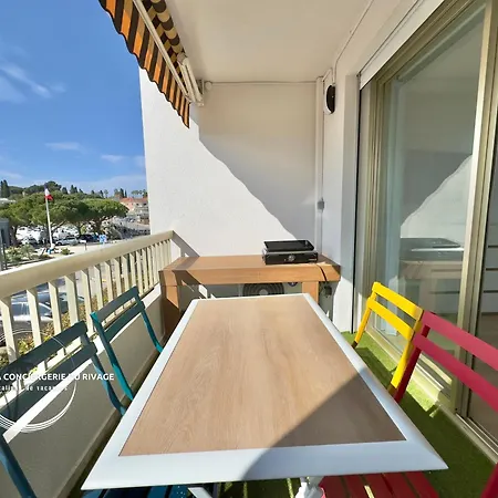 Renove Face A La - Port De Апартаменты